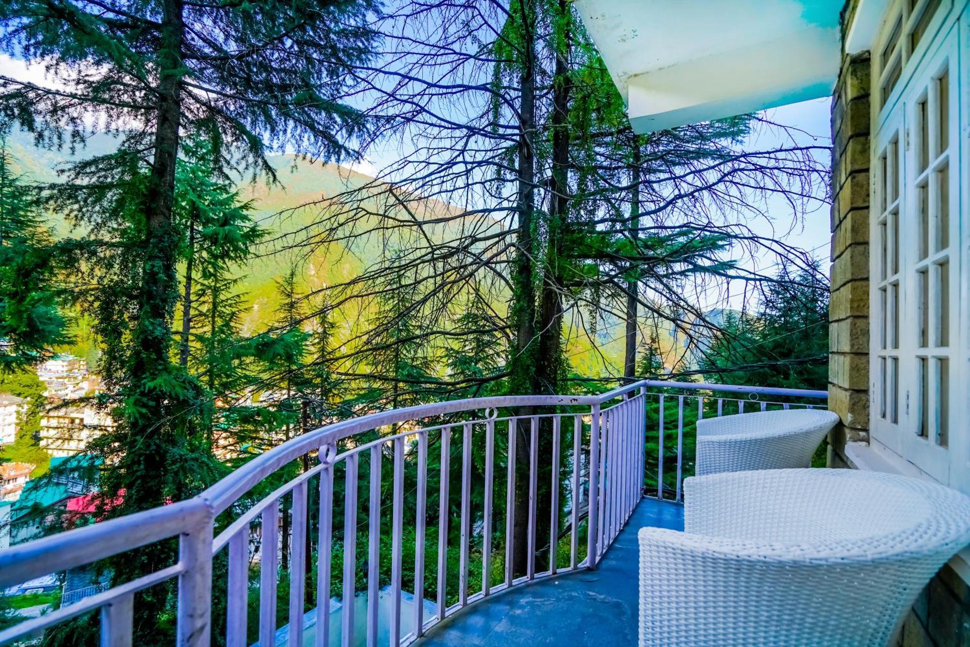 Хостел The Bunksters Mcleodganj, Dharmkot Мак-Леод-Гейндж Экстерьер фото
