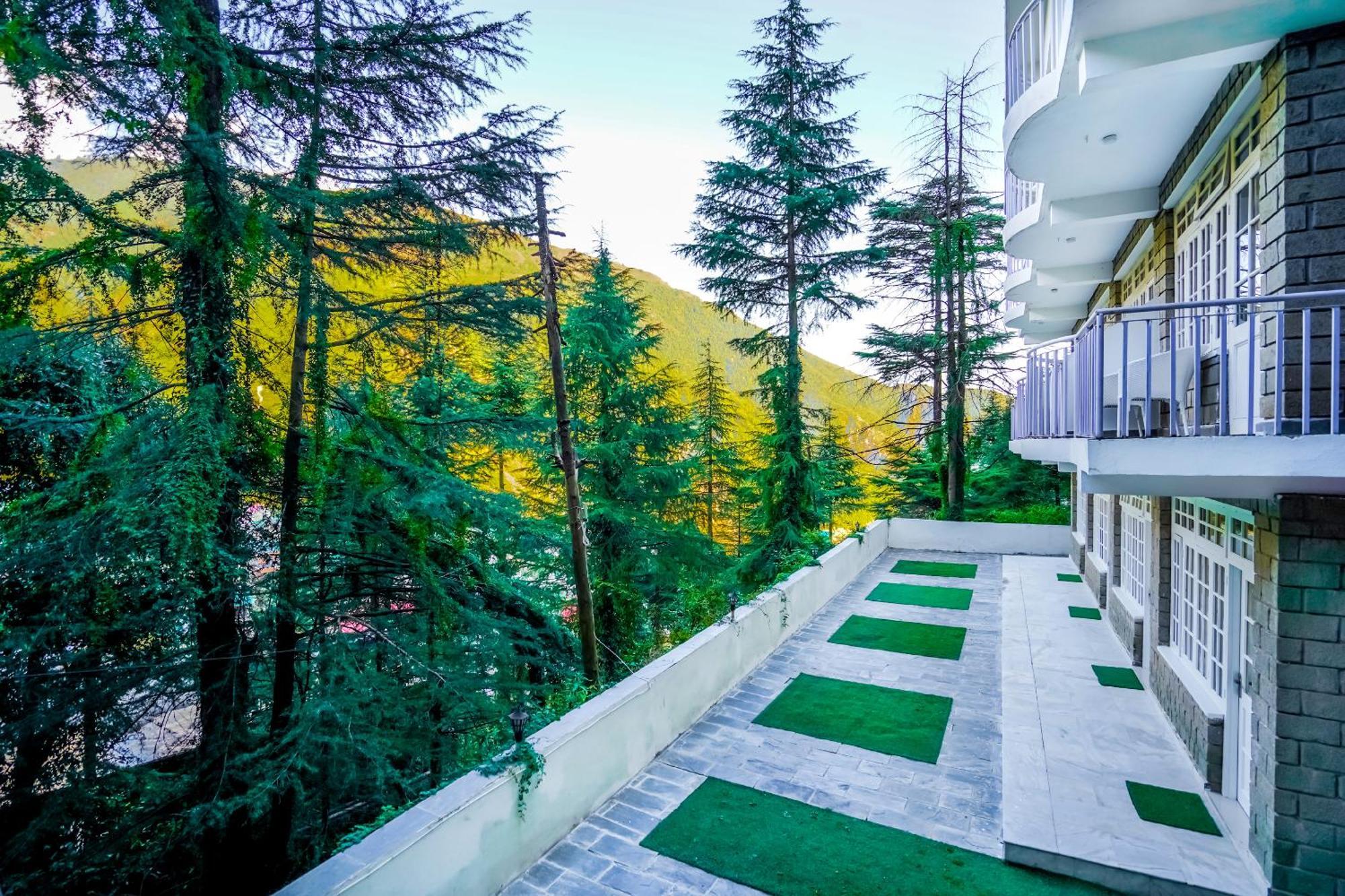 Хостел The Bunksters Mcleodganj, Dharmkot Мак-Леод-Гейндж Экстерьер фото