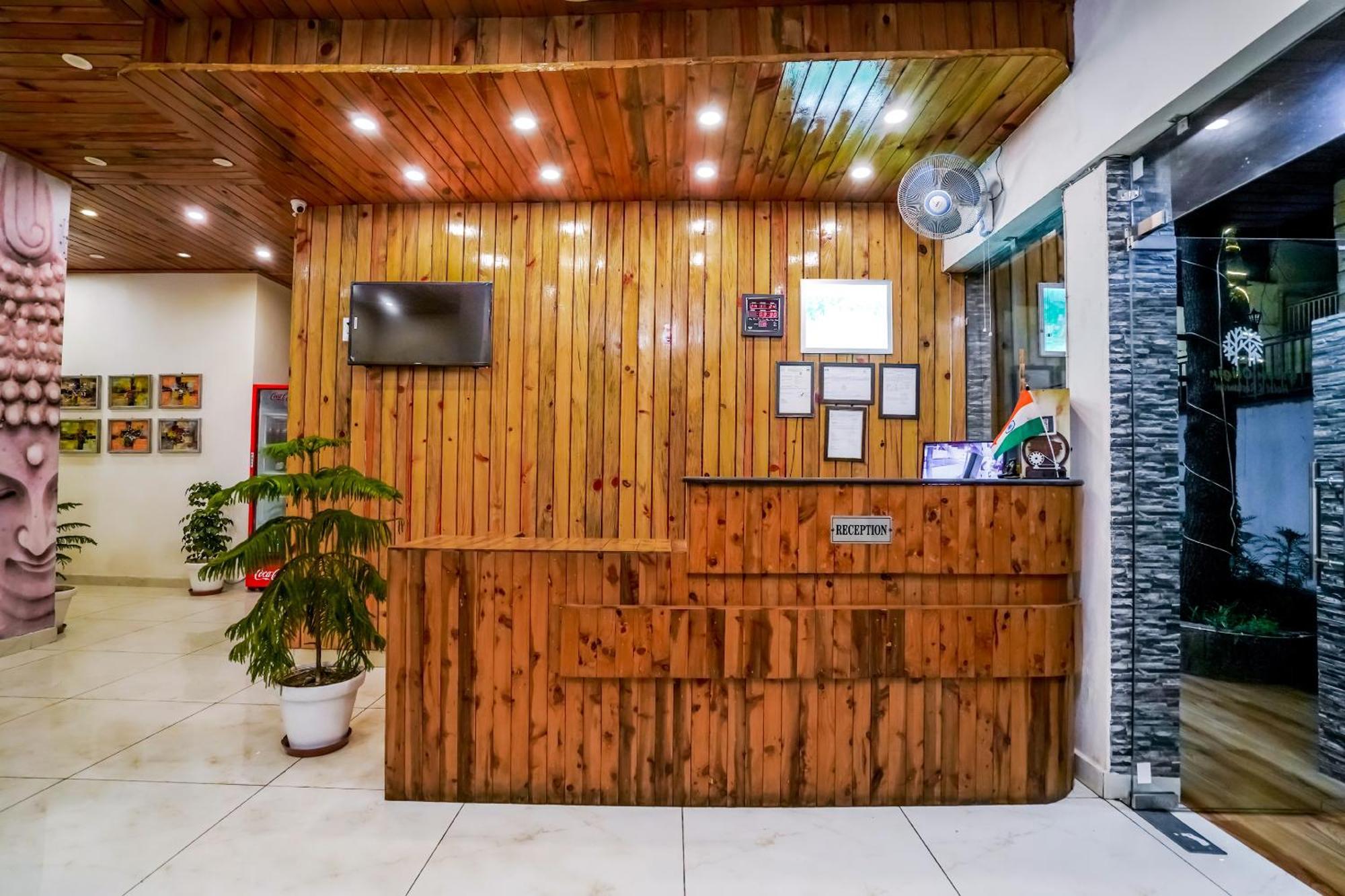 Хостел The Bunksters Mcleodganj, Dharmkot Мак-Леод-Гейндж Экстерьер фото