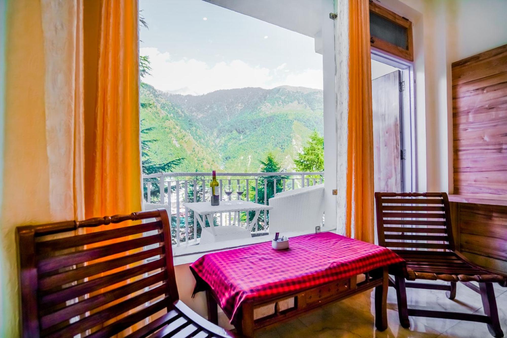 Хостел The Bunksters Mcleodganj, Dharmkot Мак-Леод-Гейндж Экстерьер фото