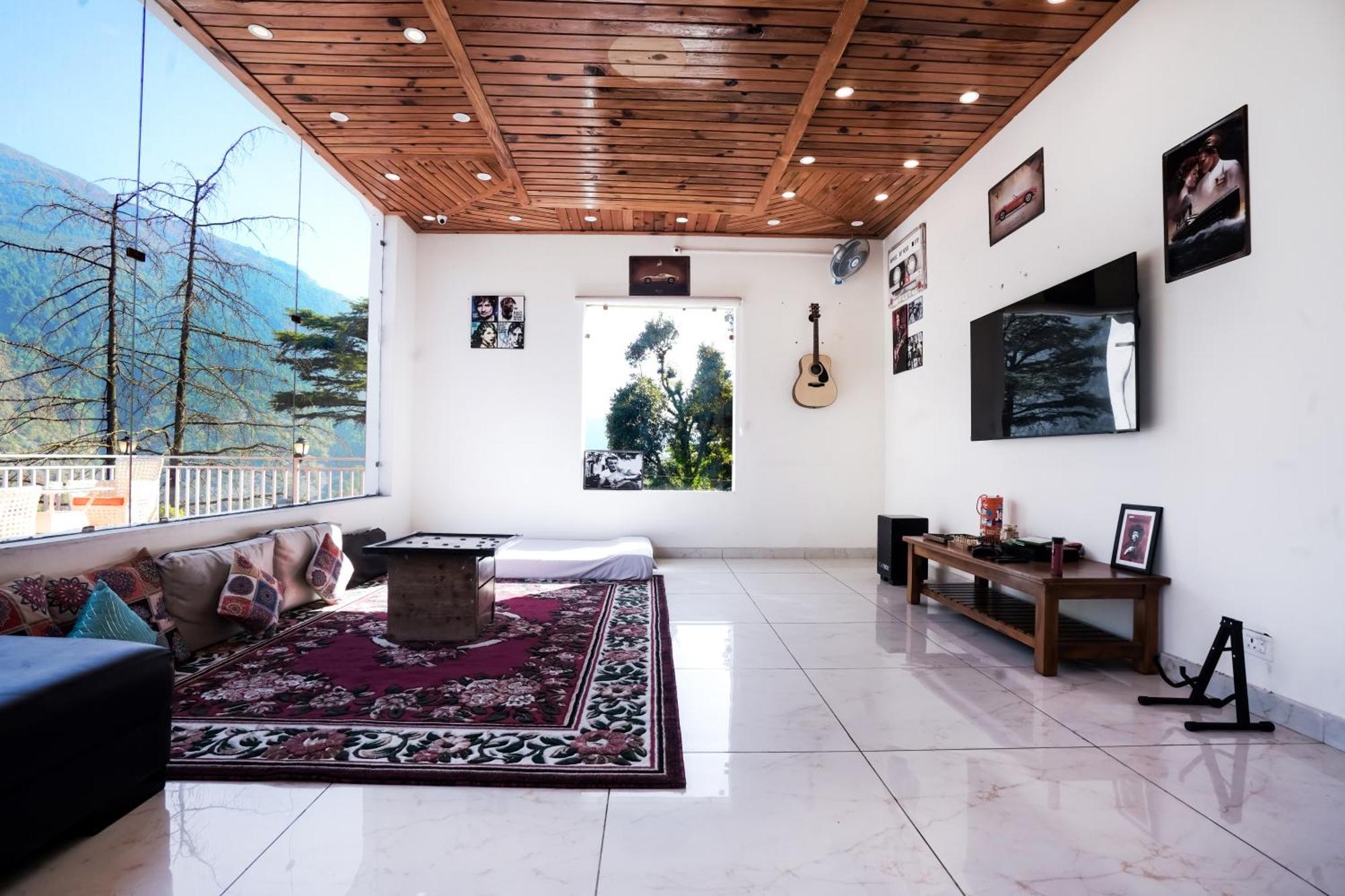 Хостел The Bunksters Mcleodganj, Dharmkot Мак-Леод-Гейндж Экстерьер фото