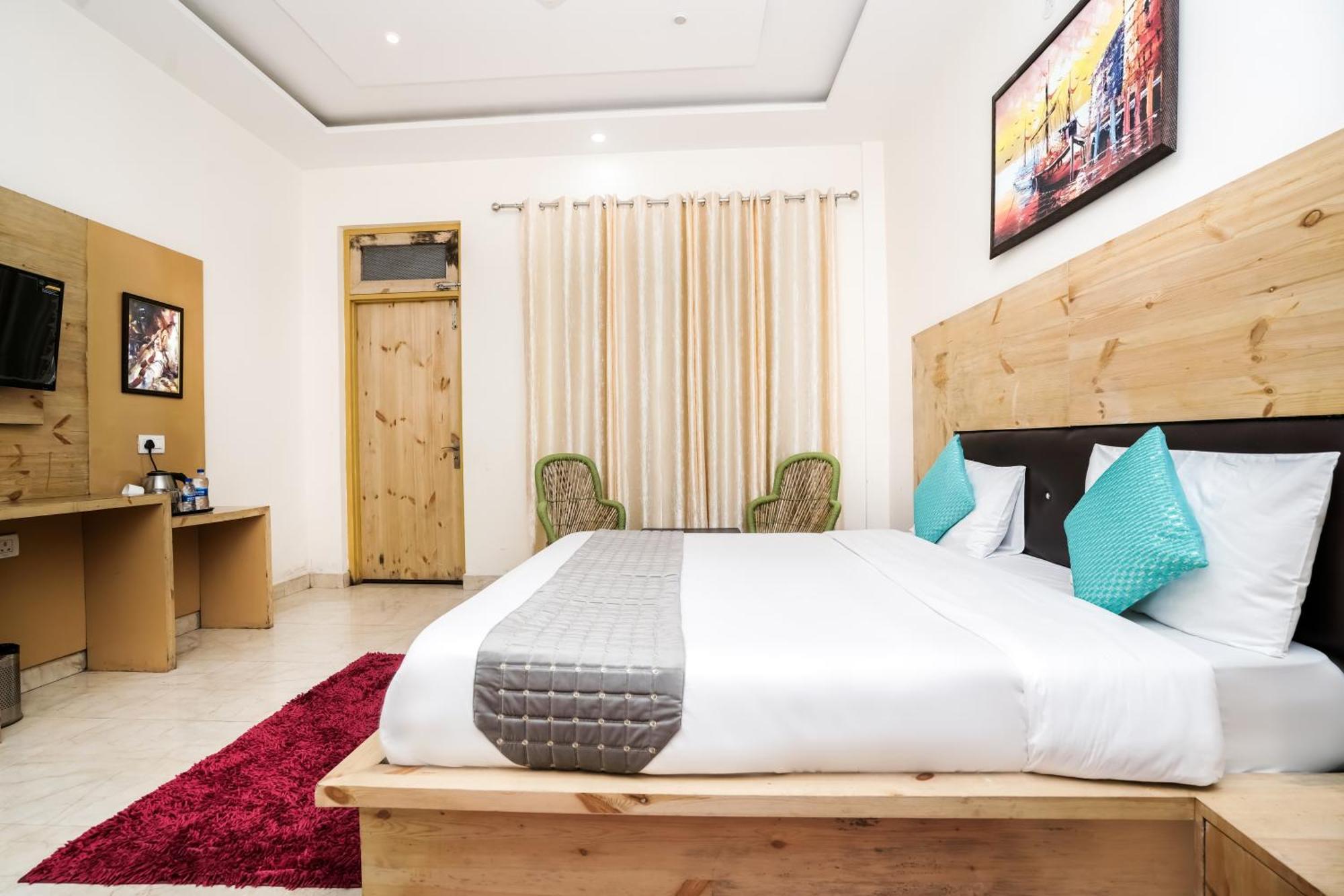 Хостел The Bunksters Mcleodganj, Dharmkot Мак-Леод-Гейндж Экстерьер фото