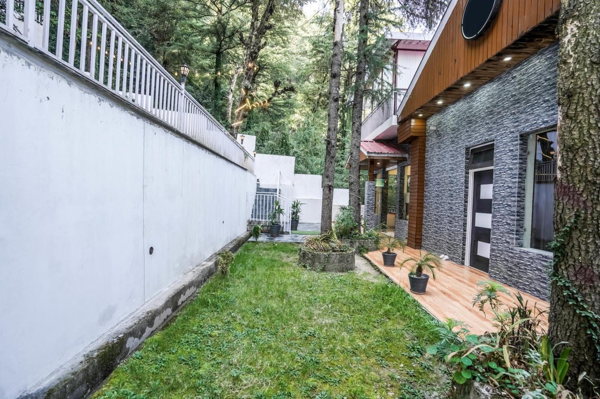 Хостел The Bunksters Mcleodganj, Dharmkot Мак-Леод-Гейндж Экстерьер фото