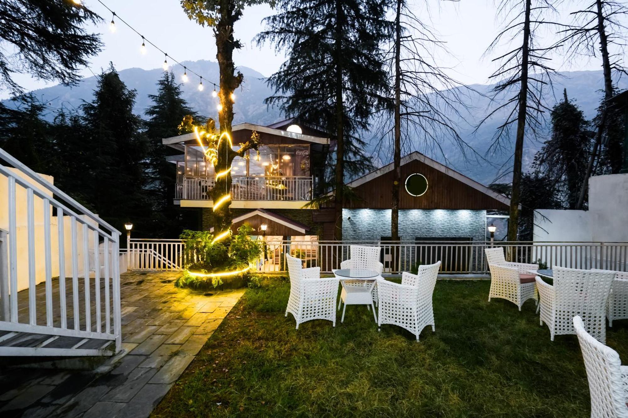 Хостел The Bunksters Mcleodganj, Dharmkot Мак-Леод-Гейндж Экстерьер фото